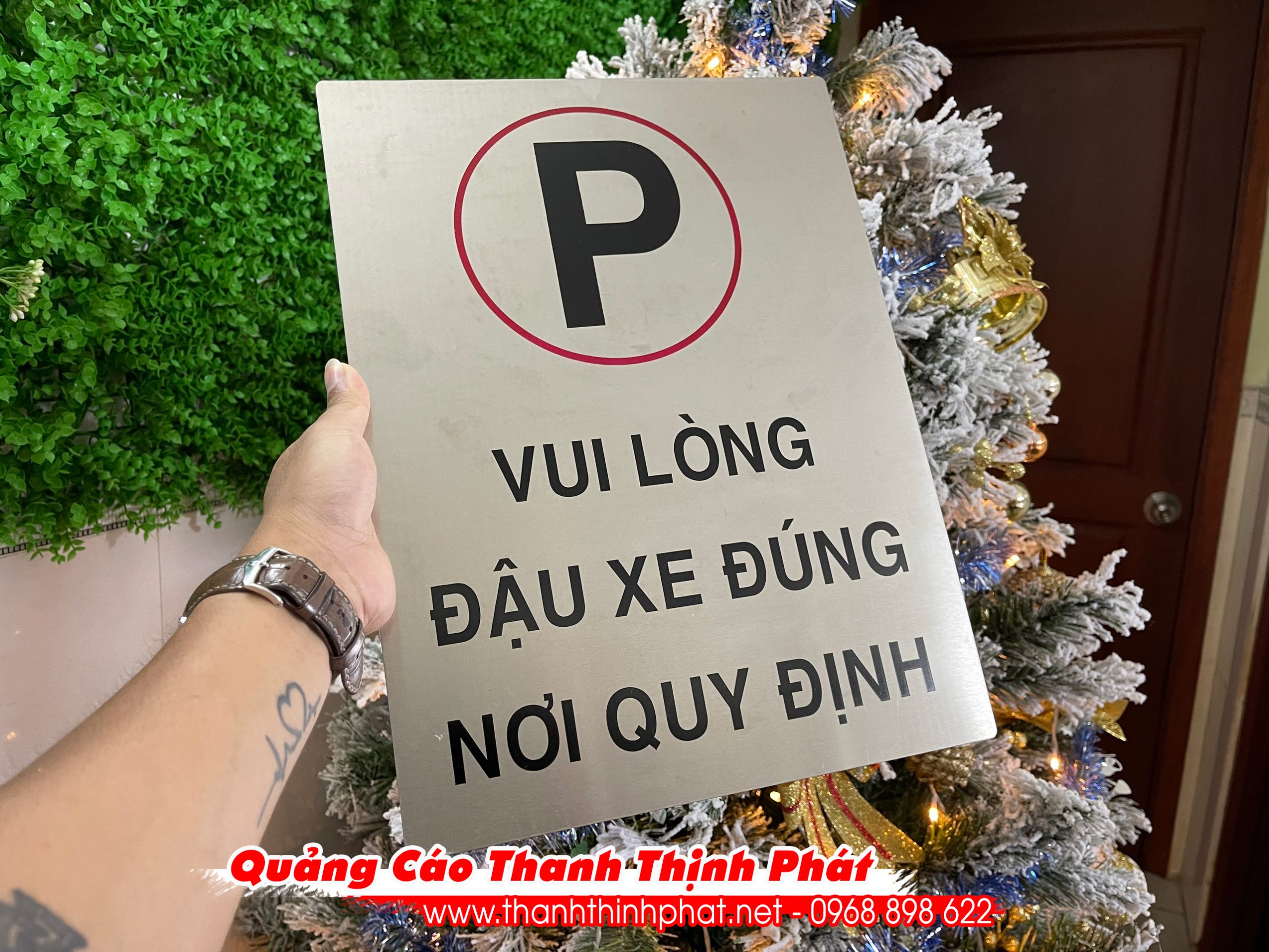 Bảng đậu xe bằng inox